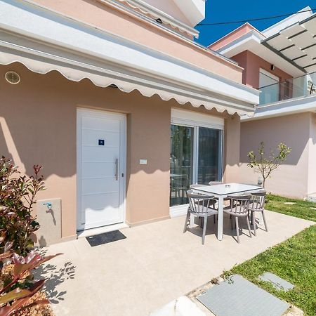 Apartament Dionysos Residential Complex Ofrínion Zewnętrze zdjęcie