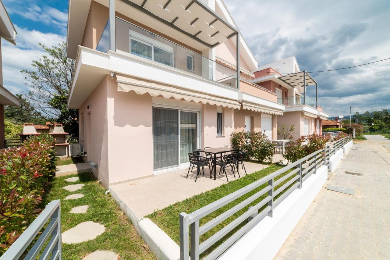 Apartament Dionysos Residential Complex Ofrínion Zewnętrze zdjęcie